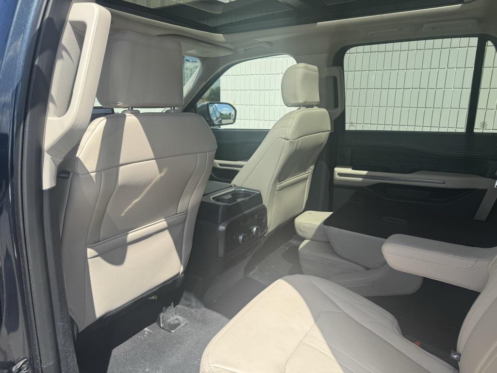 used 2024 Ford Expedition car, priced at $65,985