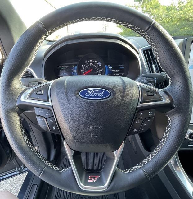 used 2024 Ford Edge car