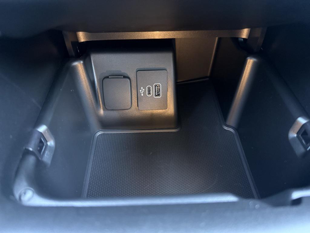 new 2025 Ford Explorer car, priced at $51,210