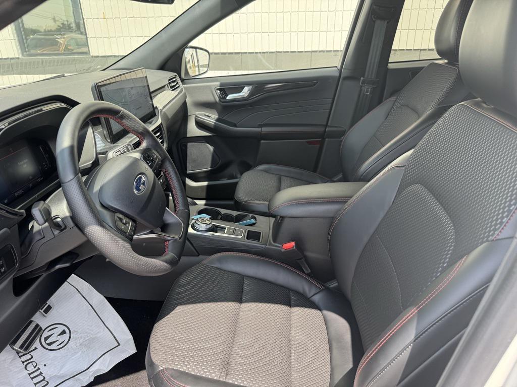 used 2024 Ford Escape car, priced at $30,580