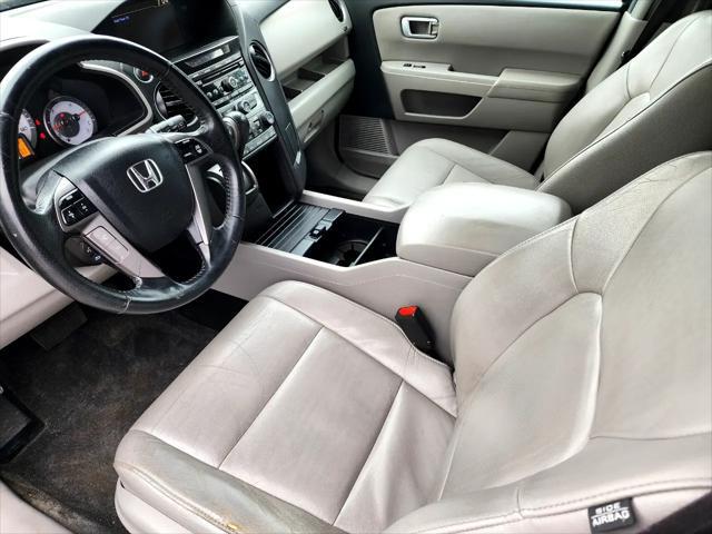 used 2013 Honda Pilot car, priced at $7,500