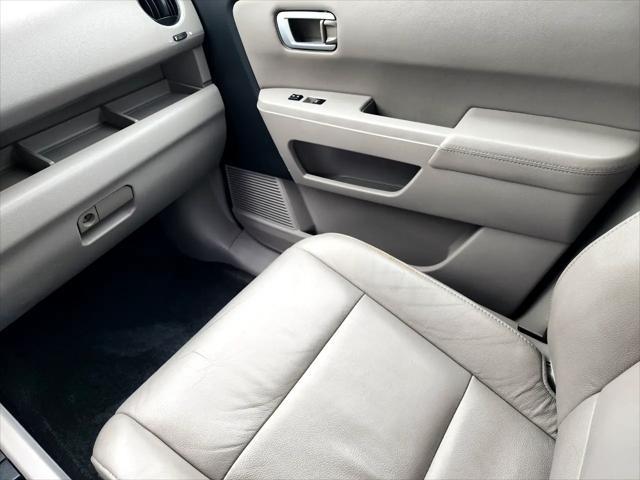 used 2013 Honda Pilot car, priced at $7,500