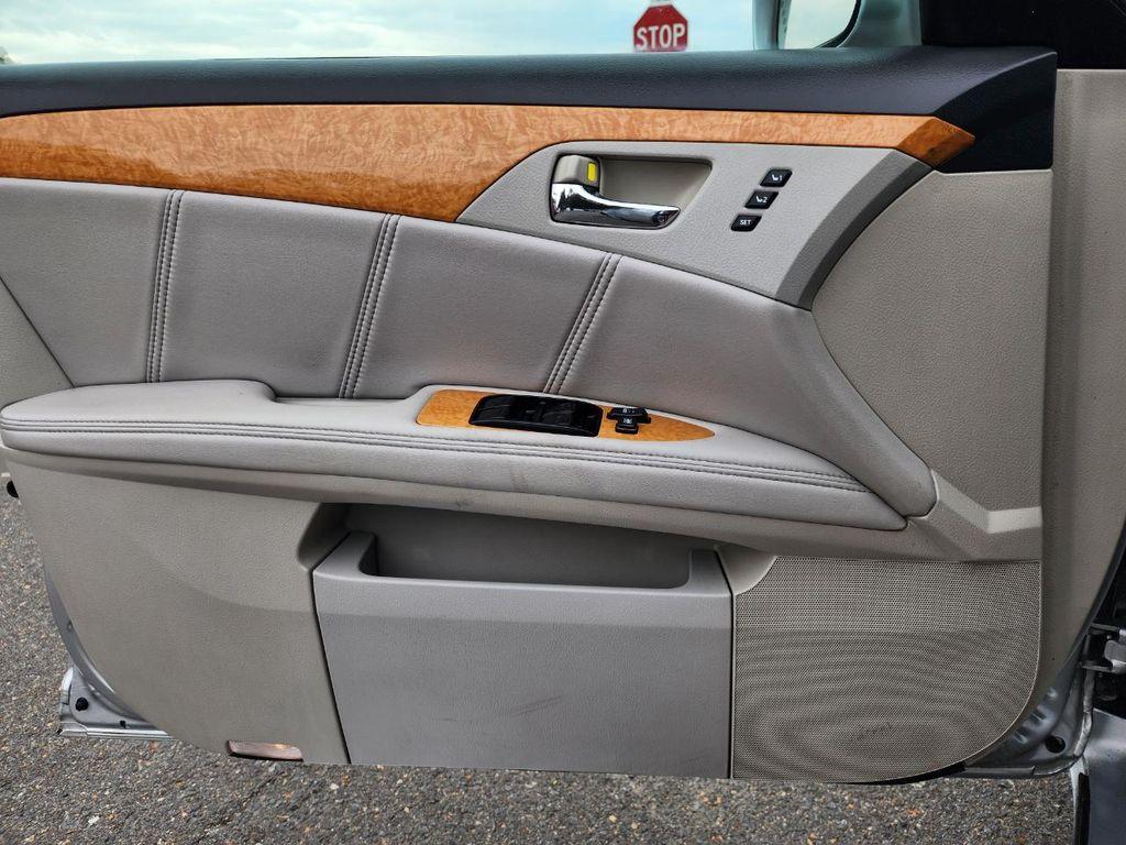 used 2007 Toyota Avalon car, priced at $10,500