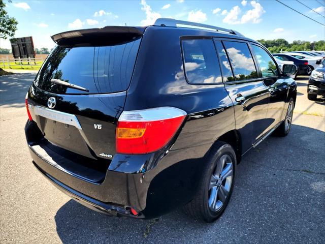 used 2009 Toyota Highlander car, priced at $10,500
