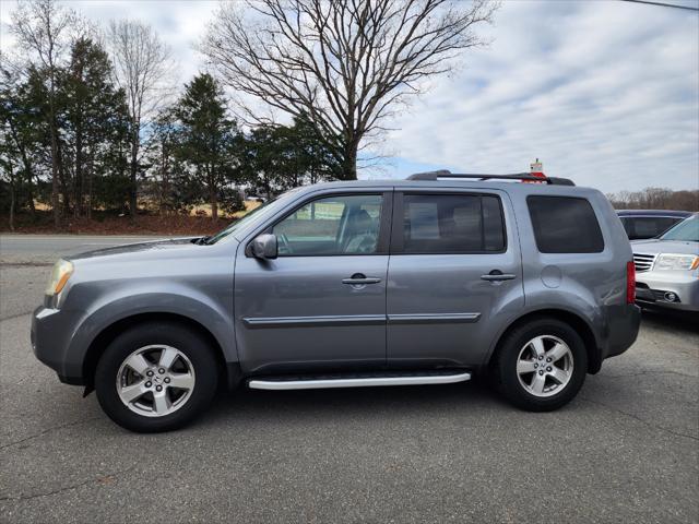 used 2009 Honda Pilot car, priced at $9,600