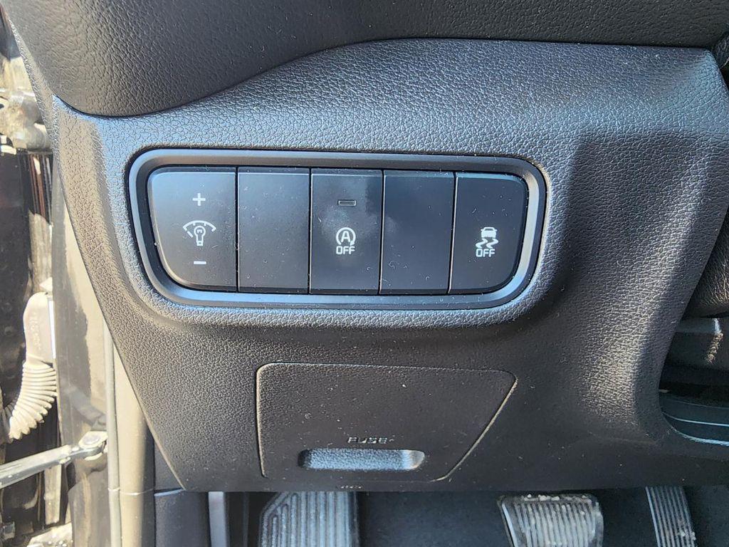 used 2022 Kia Soul car, priced at $8,900