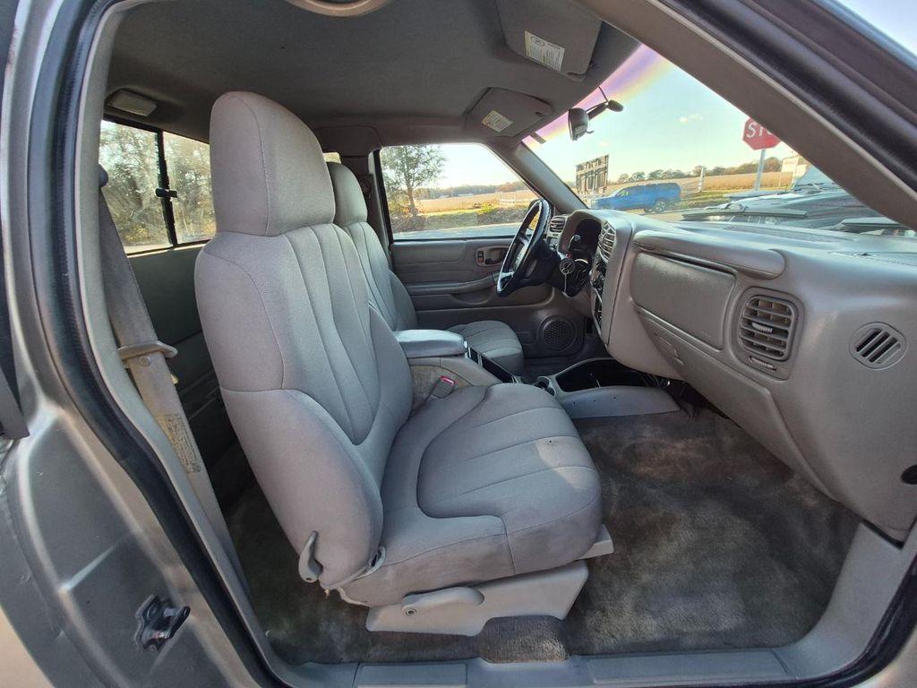 used 2003 GMC Sonoma car, priced at $6,995