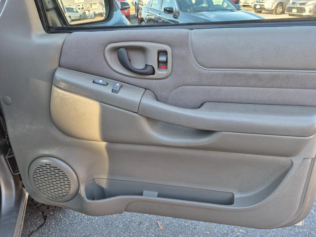 used 2003 GMC Sonoma car, priced at $6,995