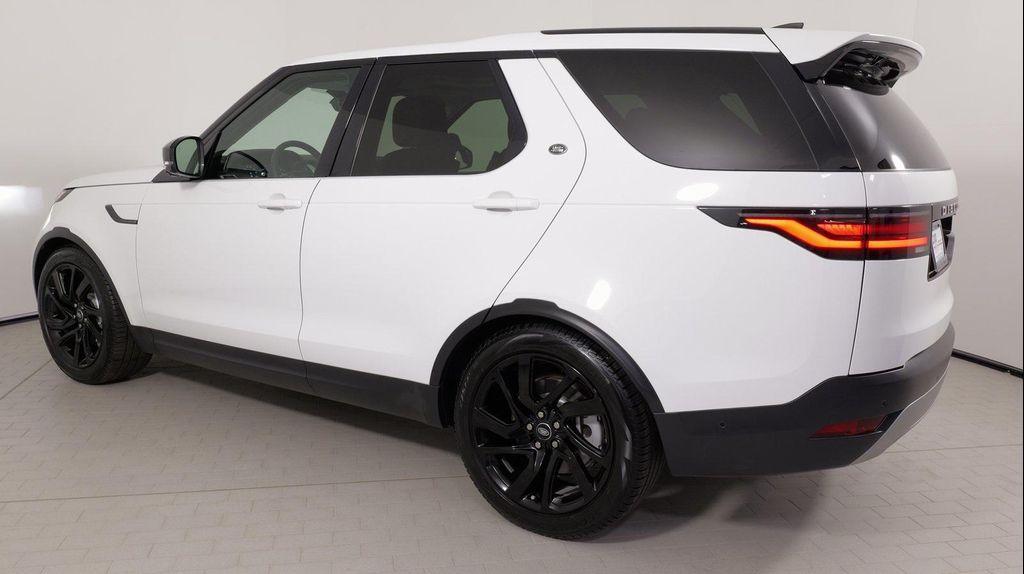 used 2024 Land Rover Discovery car, priced at $45,999