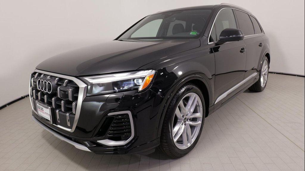 used 2025 Audi Q7 car, priced at $59,999