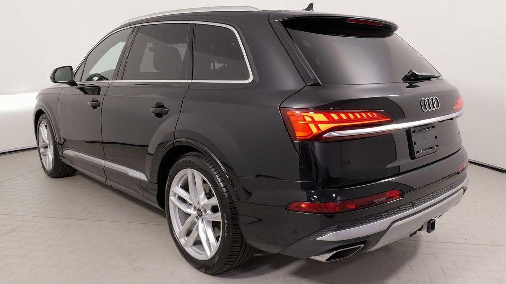 used 2025 Audi Q7 car, priced at $59,999