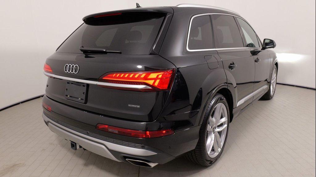 used 2025 Audi Q7 car, priced at $59,999