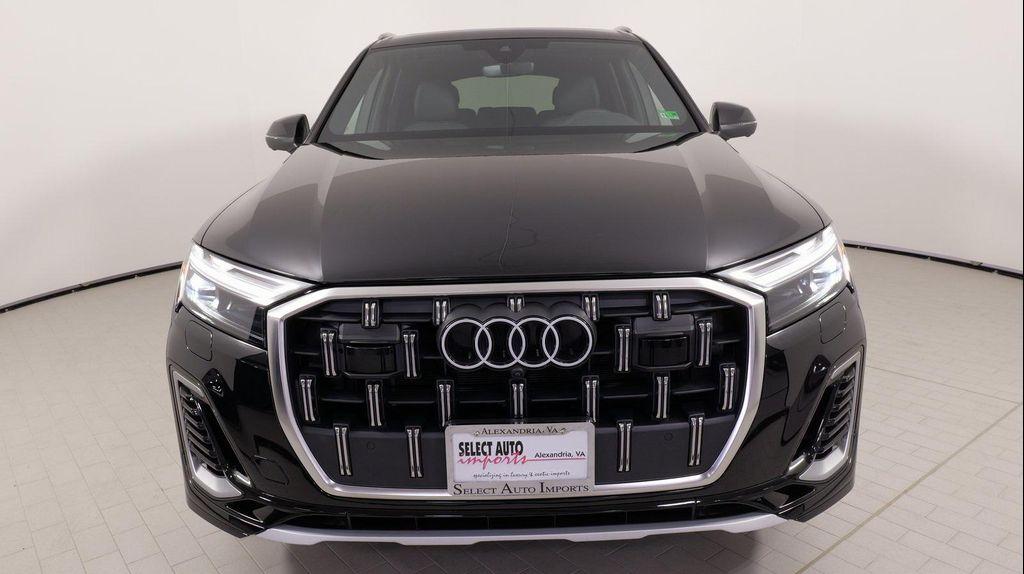 used 2025 Audi Q7 car, priced at $59,999