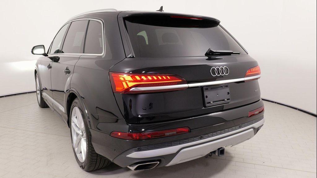 used 2025 Audi Q7 car, priced at $59,999