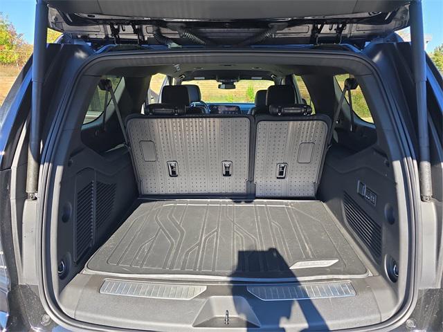 new 2025 Chevrolet Suburban car, priced at $78,659