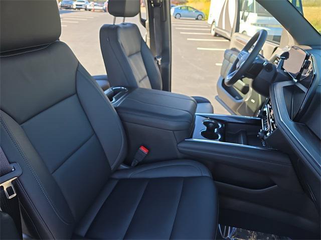 new 2025 Chevrolet Suburban car, priced at $78,659