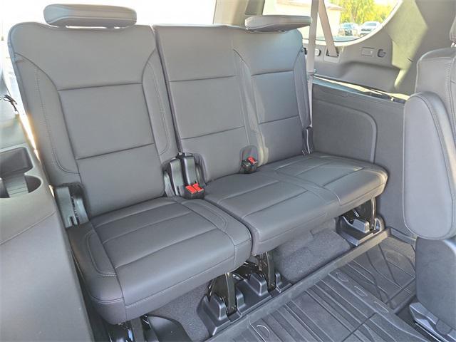new 2025 Chevrolet Suburban car, priced at $78,659