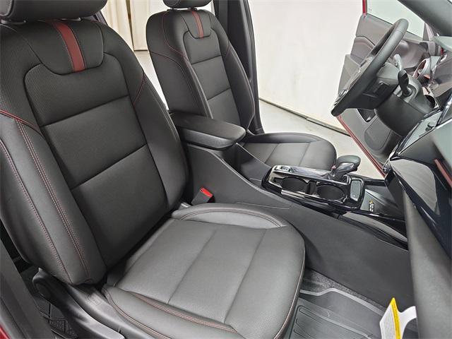 new 2025 Chevrolet Trax car, priced at $27,535