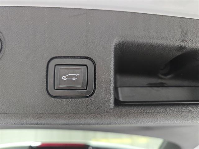 used 2022 Chevrolet Equinox car, priced at $23,489