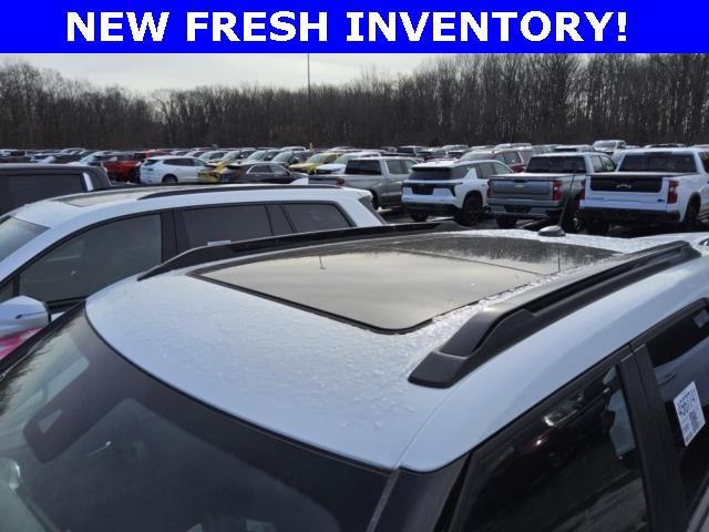 used 2024 Chevrolet TrailBlazer car, priced at $32,115
