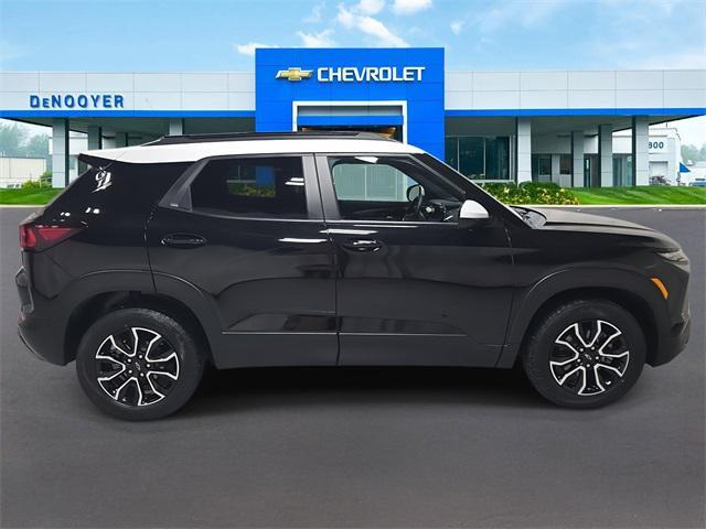 used 2024 Chevrolet TrailBlazer car, priced at $29,143