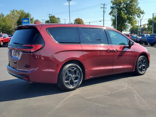 used 2022 Chrysler Pacifica Hybrid car, priced at $27,600