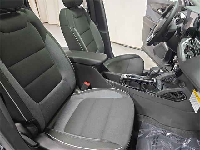 new 2025 Chevrolet TrailBlazer car, priced at $32,299