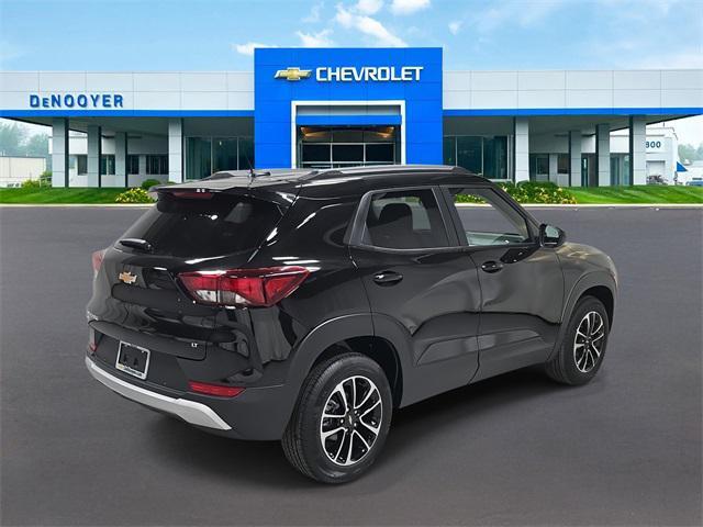 new 2025 Chevrolet TrailBlazer car, priced at $32,299