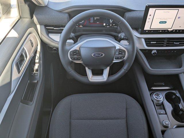 new 2025 Ford Explorer car, priced at $40,984