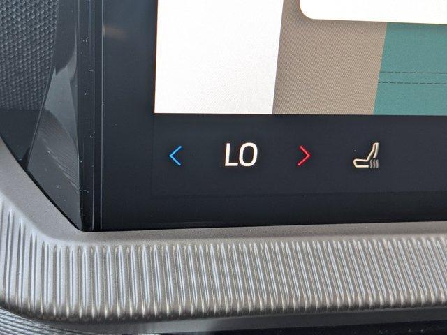 new 2025 Ford Explorer car, priced at $40,984