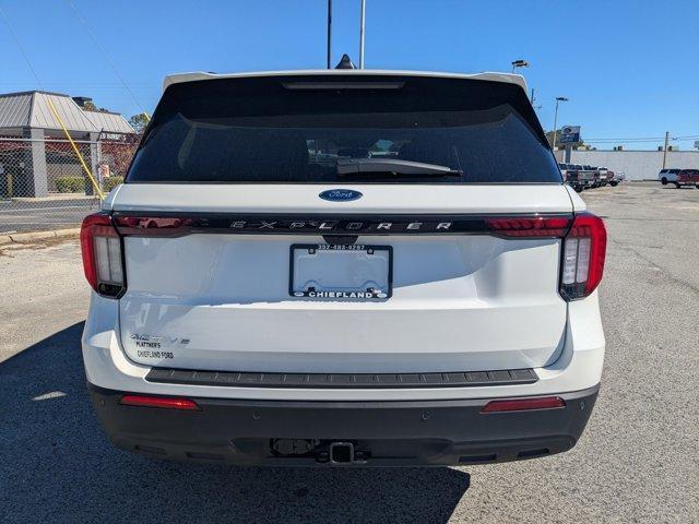 new 2025 Ford Explorer car, priced at $40,984