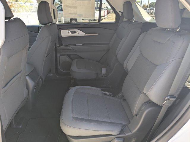 new 2025 Ford Explorer car, priced at $40,984