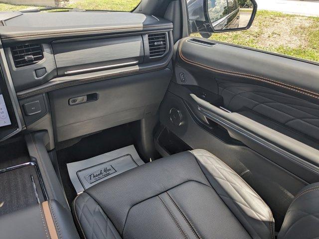 used 2024 Ford Expedition car, priced at $75,984