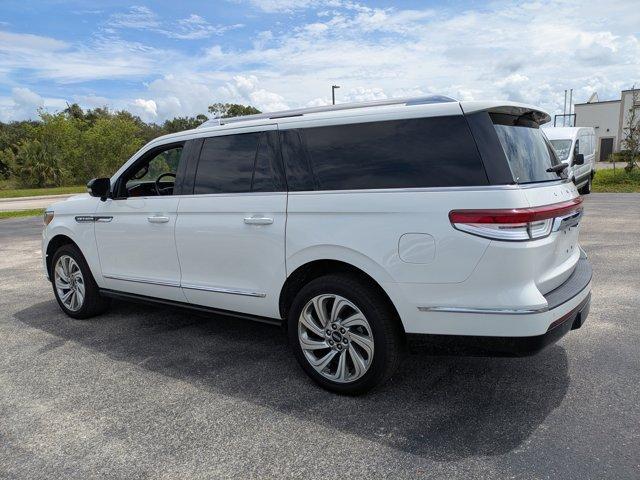 used 2024 Lincoln Navigator L car, priced at $69,984