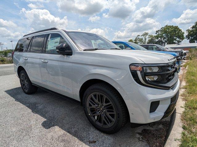 new 2025 Ford Expedition car, priced at $83,715