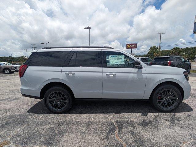 new 2025 Ford Expedition car, priced at $80,384