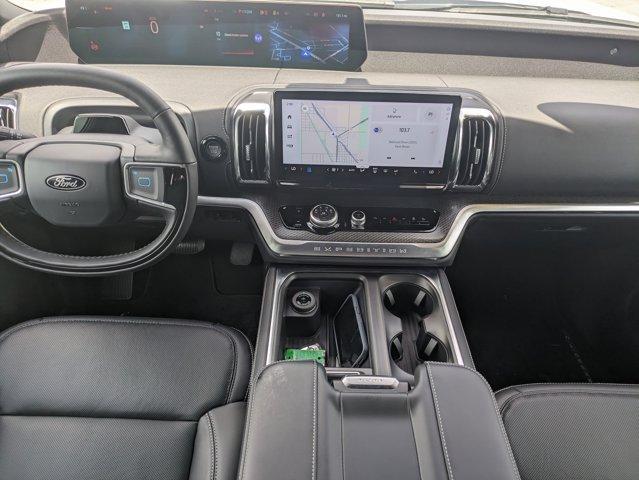 new 2025 Ford Expedition car, priced at $80,384