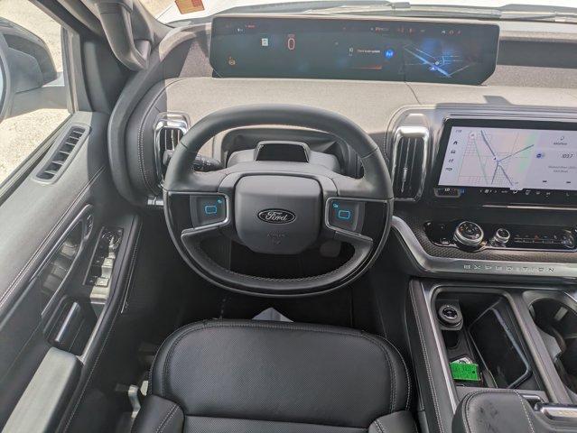 new 2025 Ford Expedition car, priced at $80,384