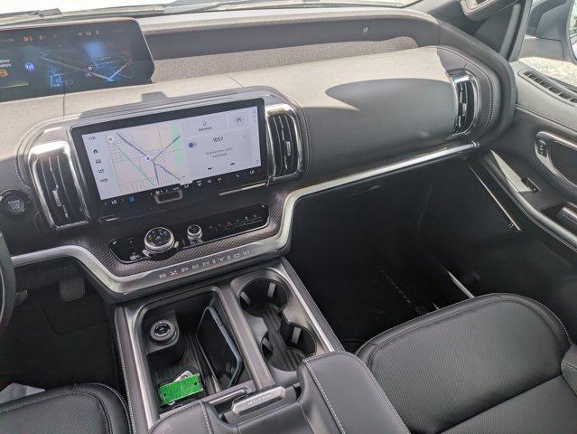 new 2025 Ford Expedition car, priced at $80,384