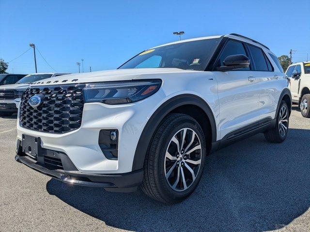 new 2025 Ford Explorer car, priced at $47,694