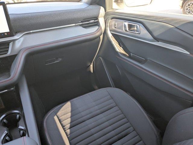 new 2025 Ford Explorer car, priced at $47,694