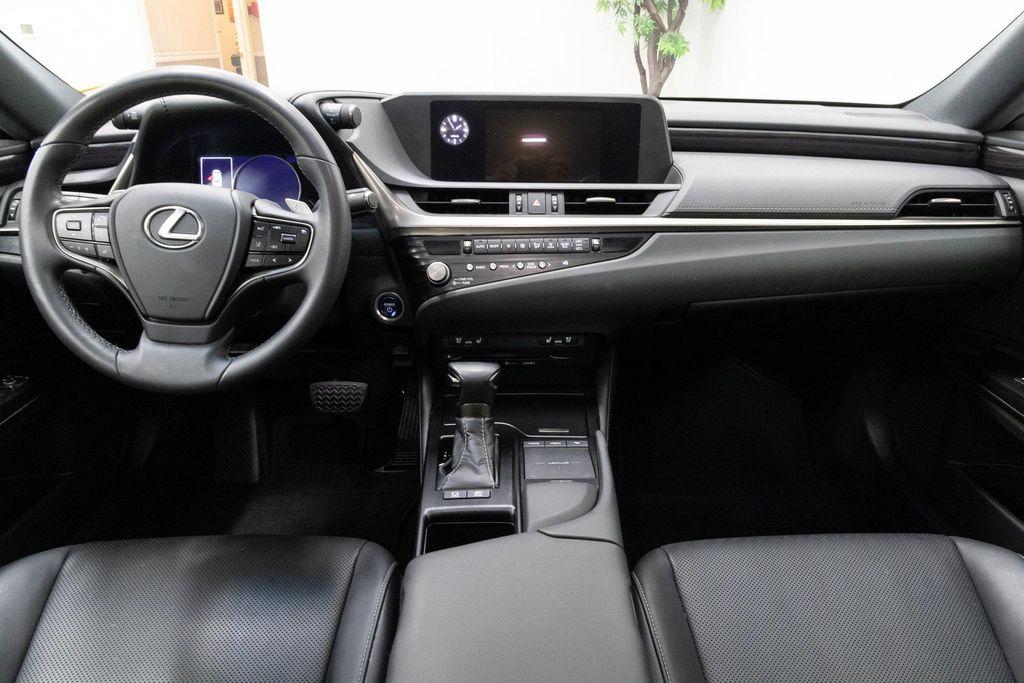 used 2021 Lexus ES 300h car, priced at $29,990