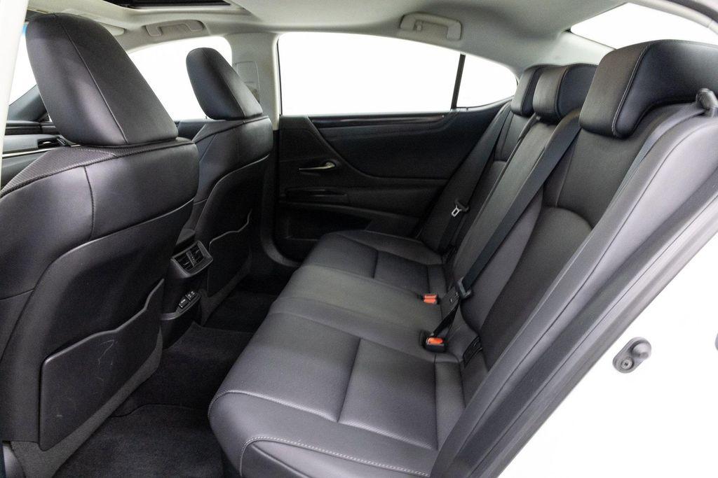 used 2021 Lexus ES 300h car, priced at $29,990