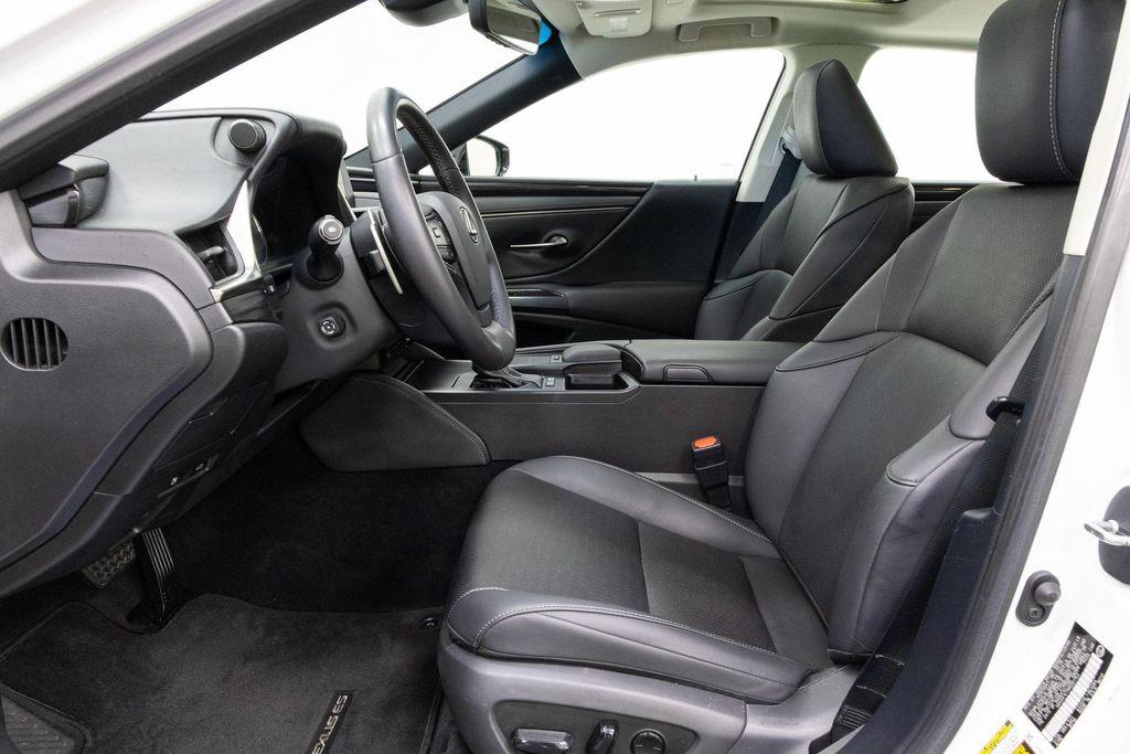 used 2021 Lexus ES 300h car, priced at $29,990