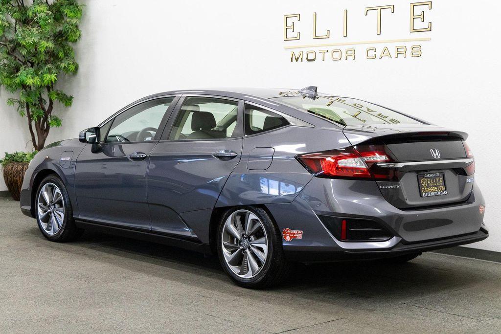 used 2018 Honda Clarity Plug-In Hybrid car, priced at $19,990