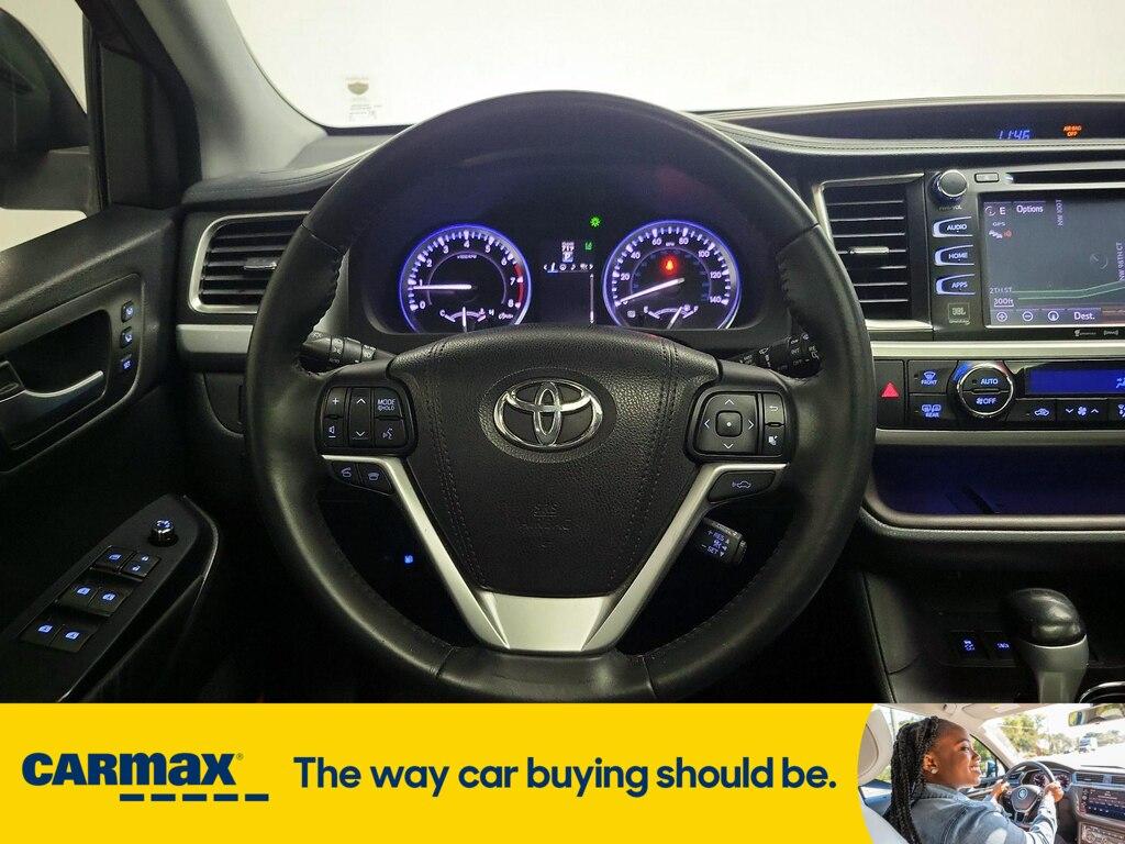 used 2016 Toyota Highlander car, priced at $26,998