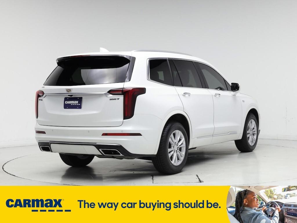 used 2022 Cadillac XT6 car, priced at $34,998