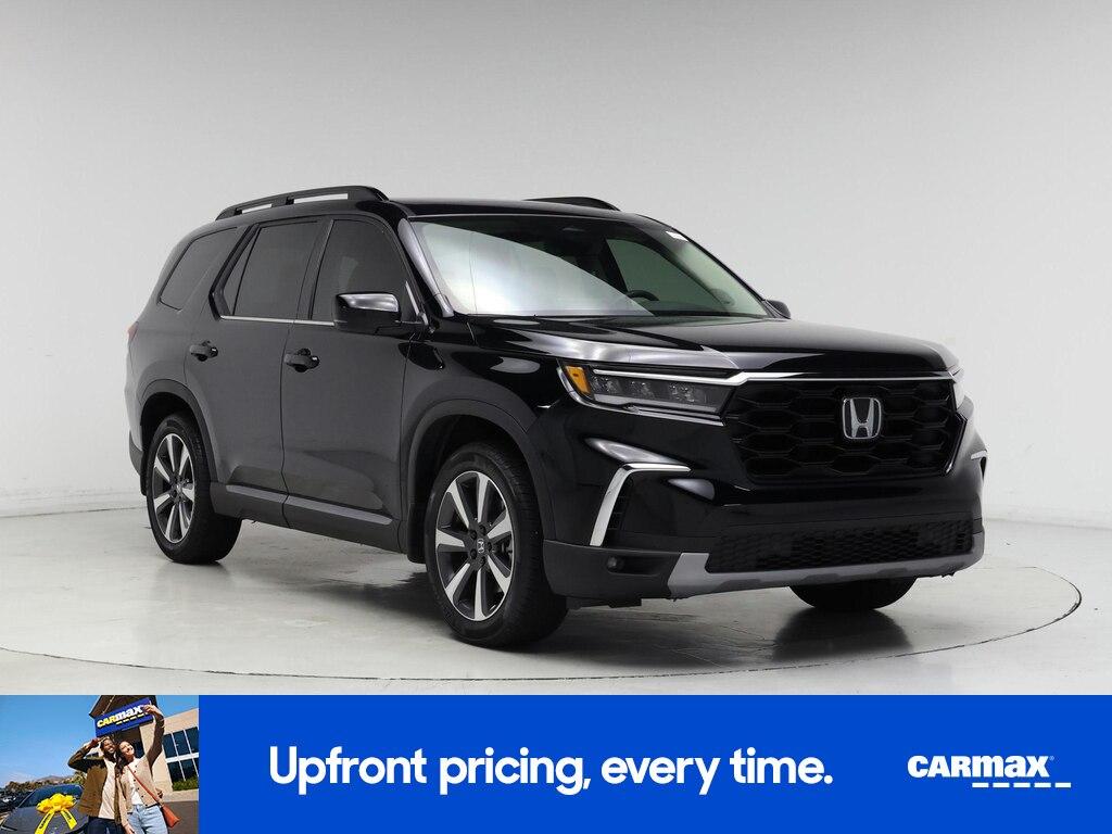 used 2025 Honda Pilot car, priced at $43,998