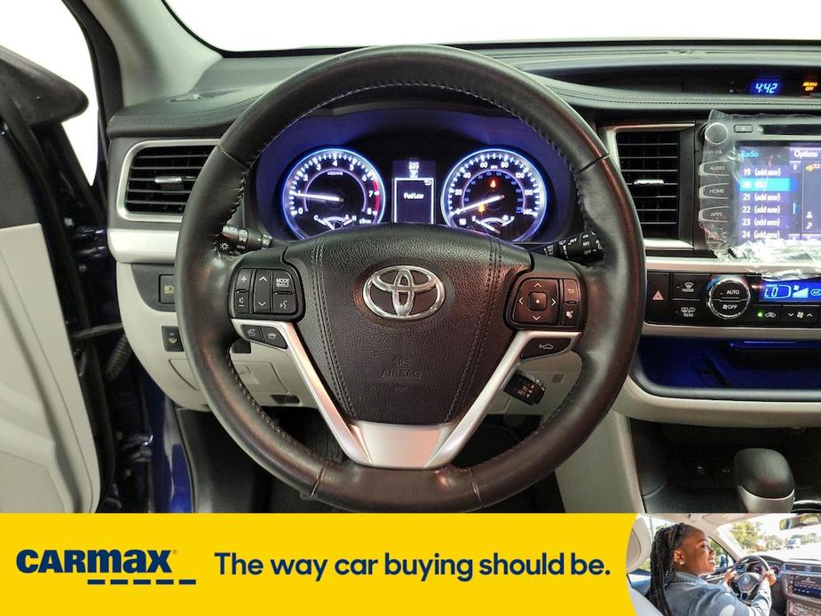 used 2015 Toyota Highlander car, priced at $26,998