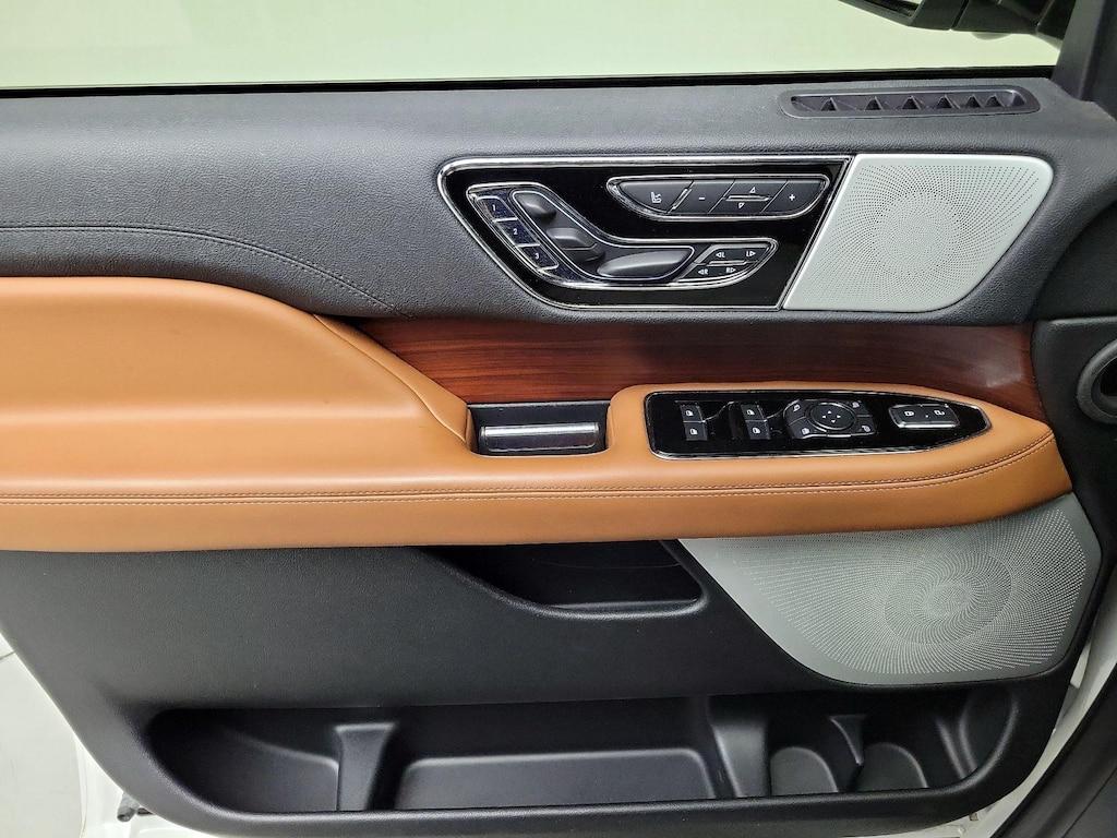 used 2021 Lincoln Navigator car, priced at $60,998